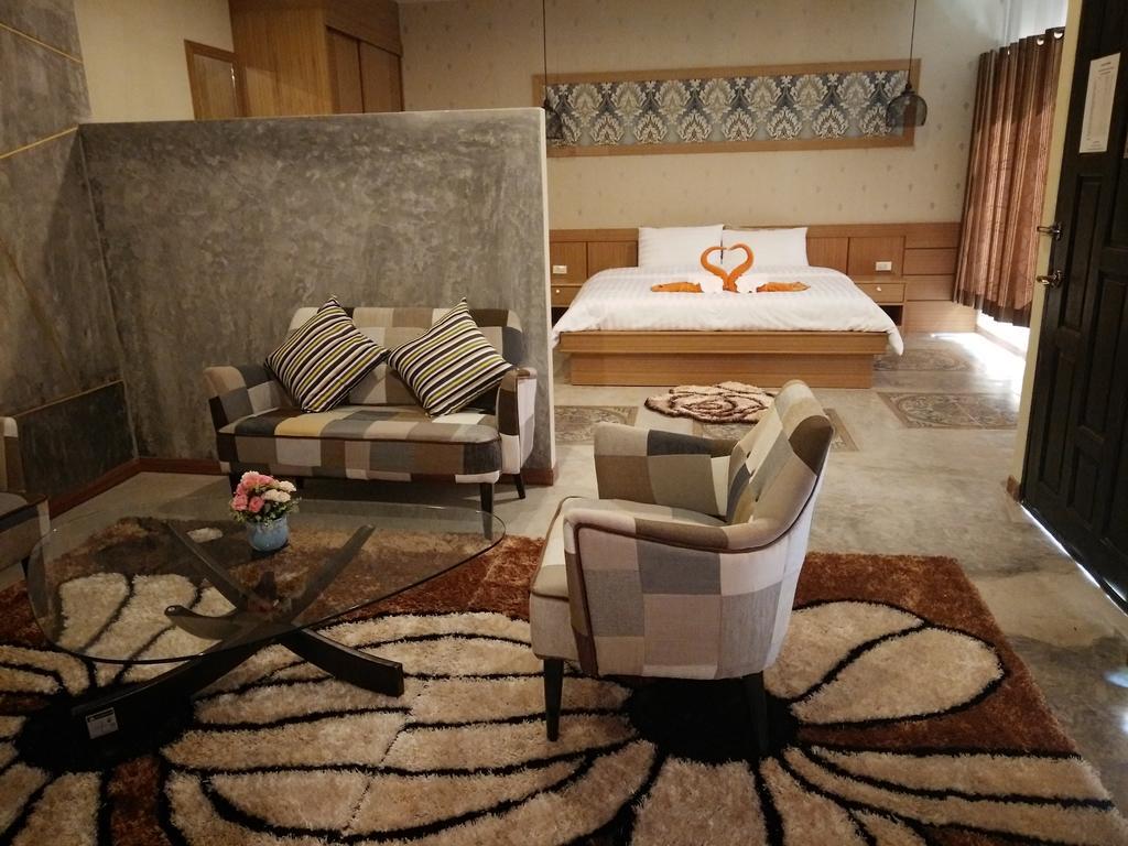 Le Park 23 Boutique Resort Roi Et Exterior photo