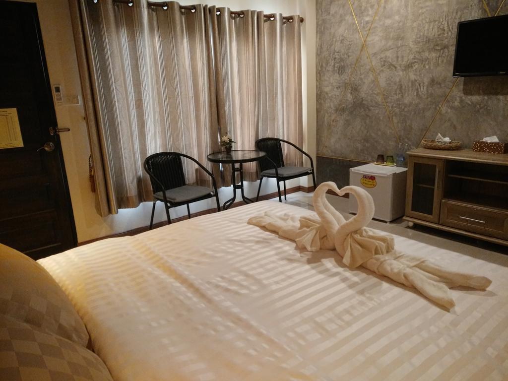 Le Park 23 Boutique Resort Roi Et Exterior photo