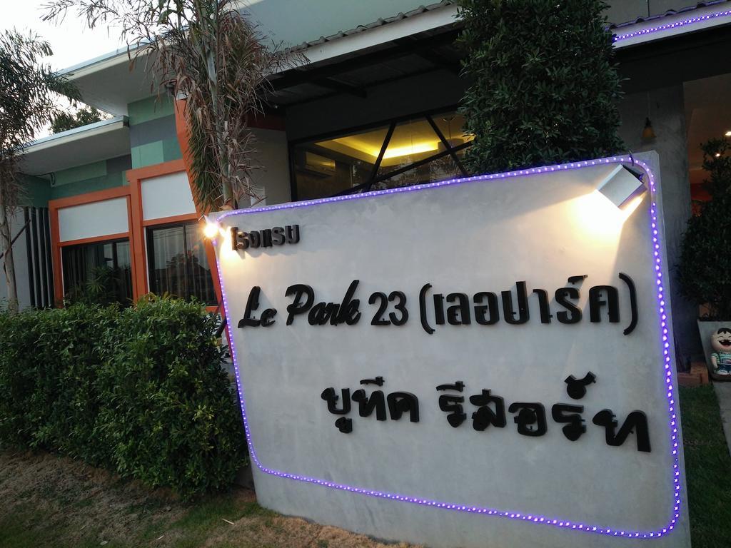 Le Park 23 Boutique Resort Roi Et Exterior photo