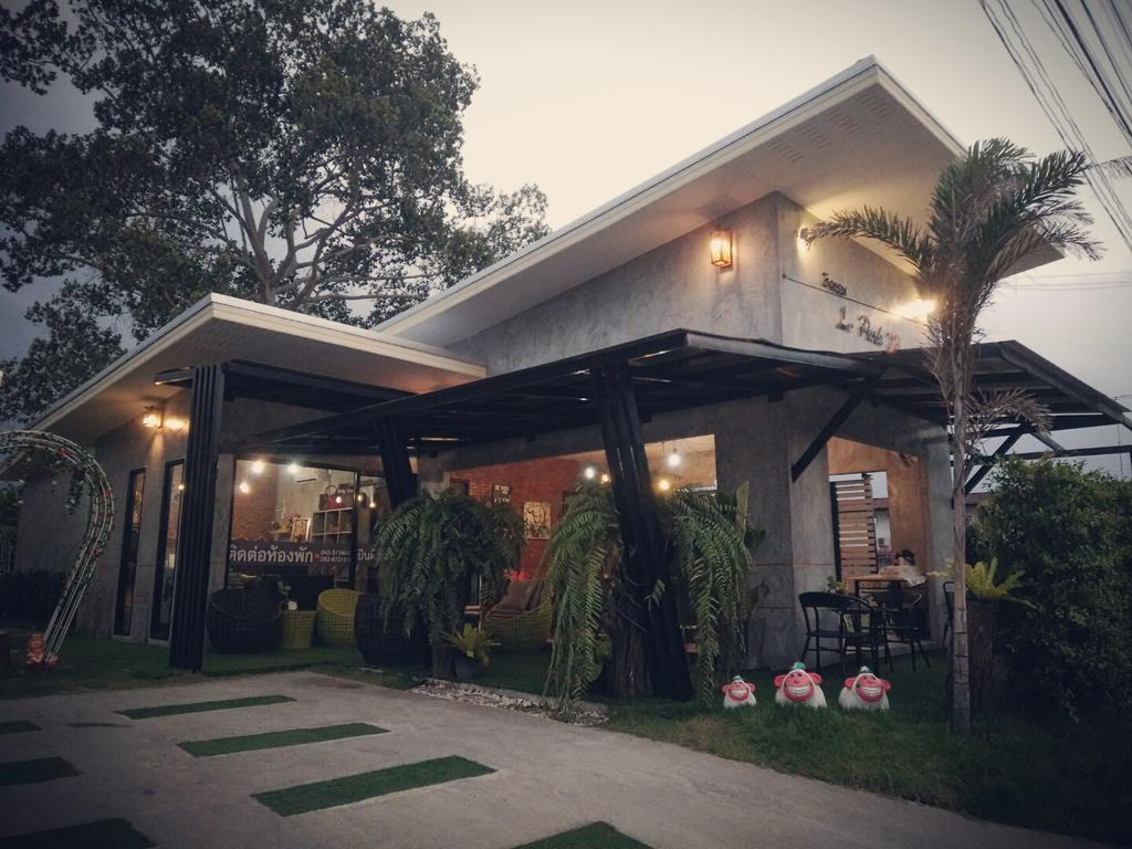 Le Park 23 Boutique Resort Roi Et Exterior photo
